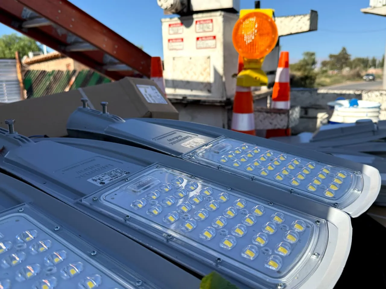 Comenzó el recambio de luminarias en Alto de Sierra