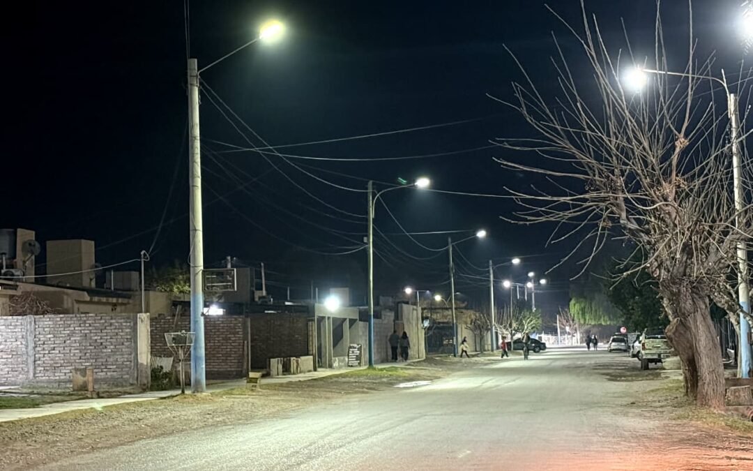 9 de Julio avanza con el plan de renovación total del alumbrado público: nueva iluminación LED en el barrio Elías Amado